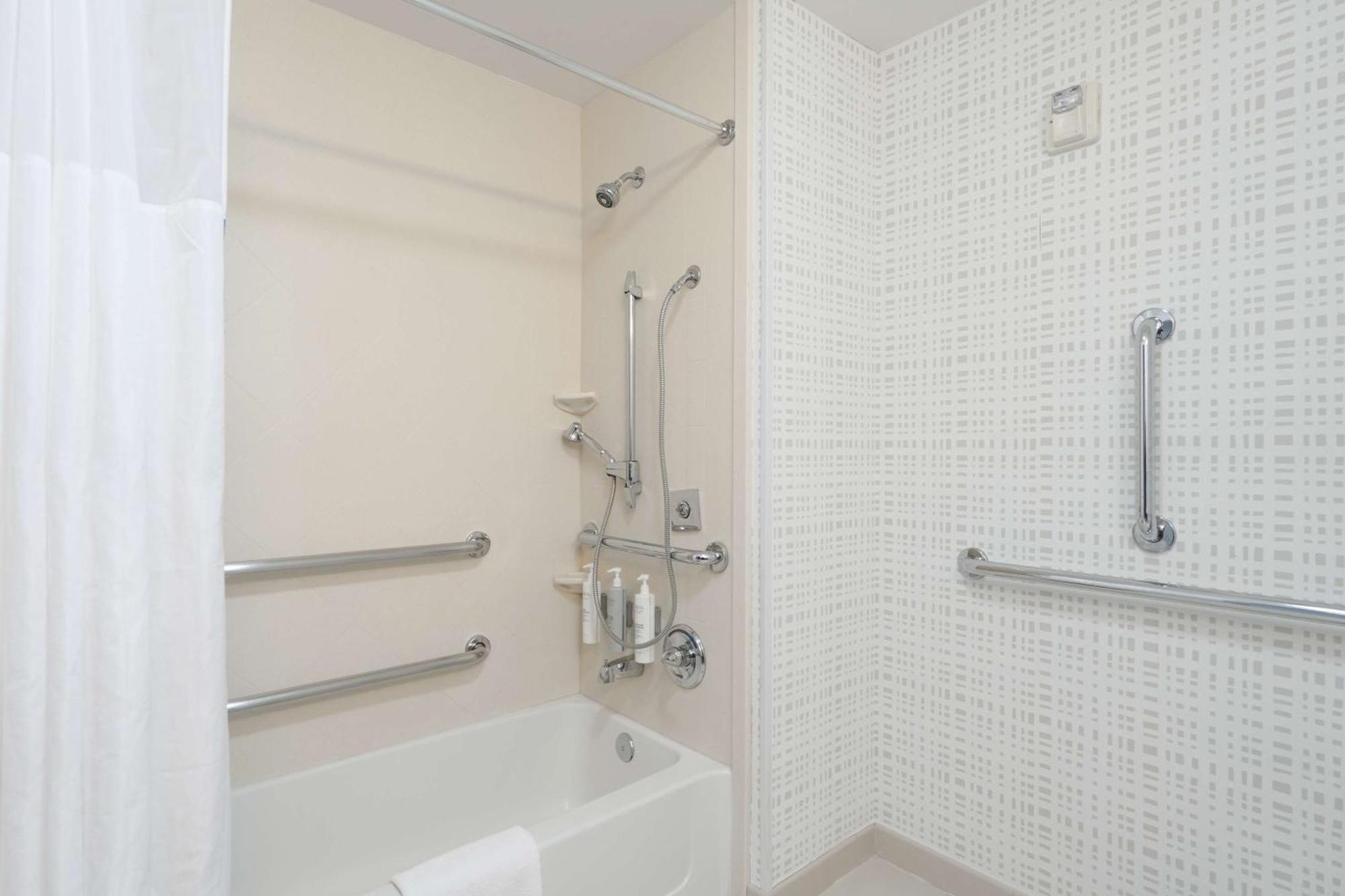 Hampton Inn And Suites Tulsa Central Luaran gambar